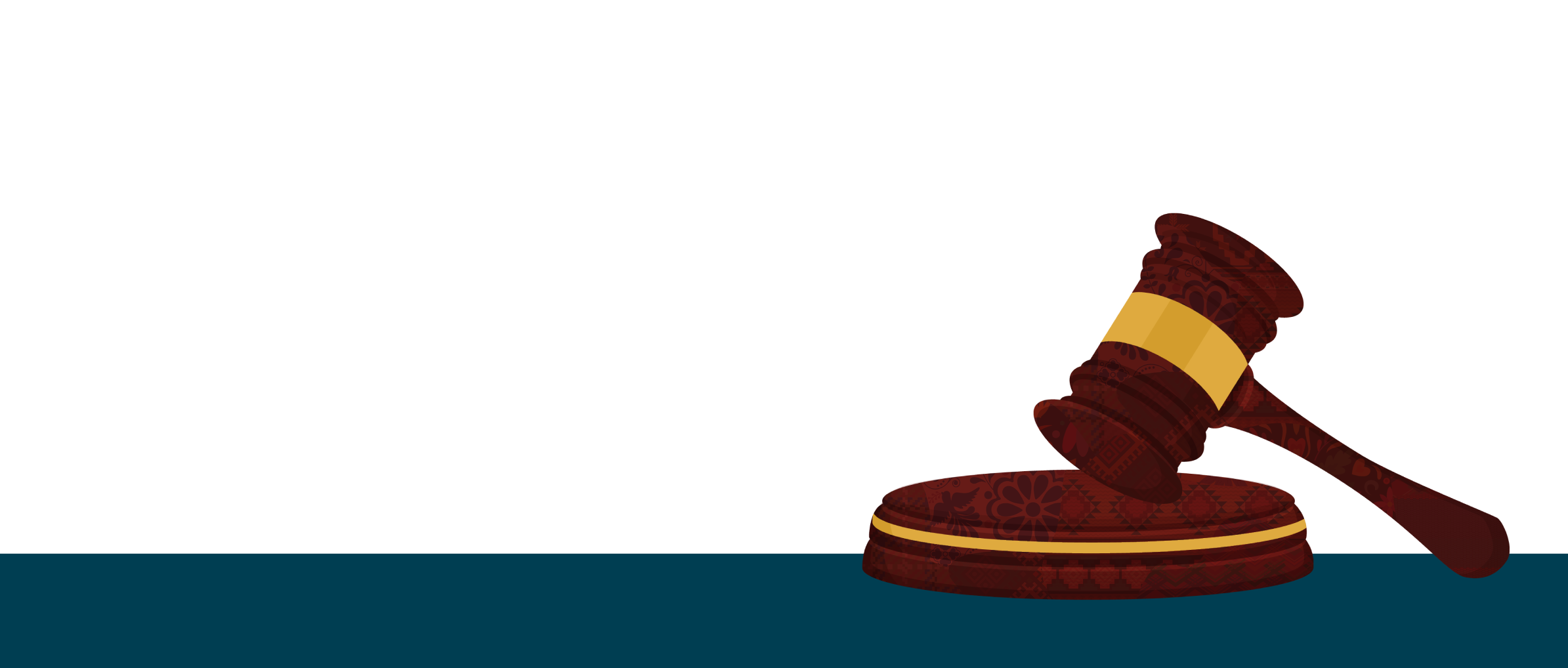 La imagen muestra un mazo judicial de madera oscuro con una banda dorada, apoyado sobre su base y ubicado sobre una franja azul, que representa la autoridad y relevancia de las resoluciones judiciales